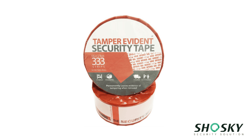 Рулон красной контрольной ленты с маркировкой, указывающей на необходимость обеспечения высокой степени безопасности при хранении