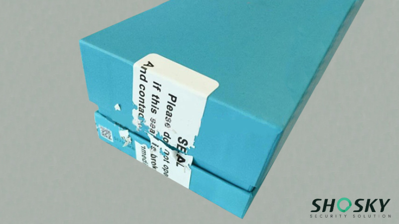 ultra-destructible label using on a box