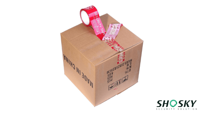 Global trade visuals reinforce tamper-proof standards across borders